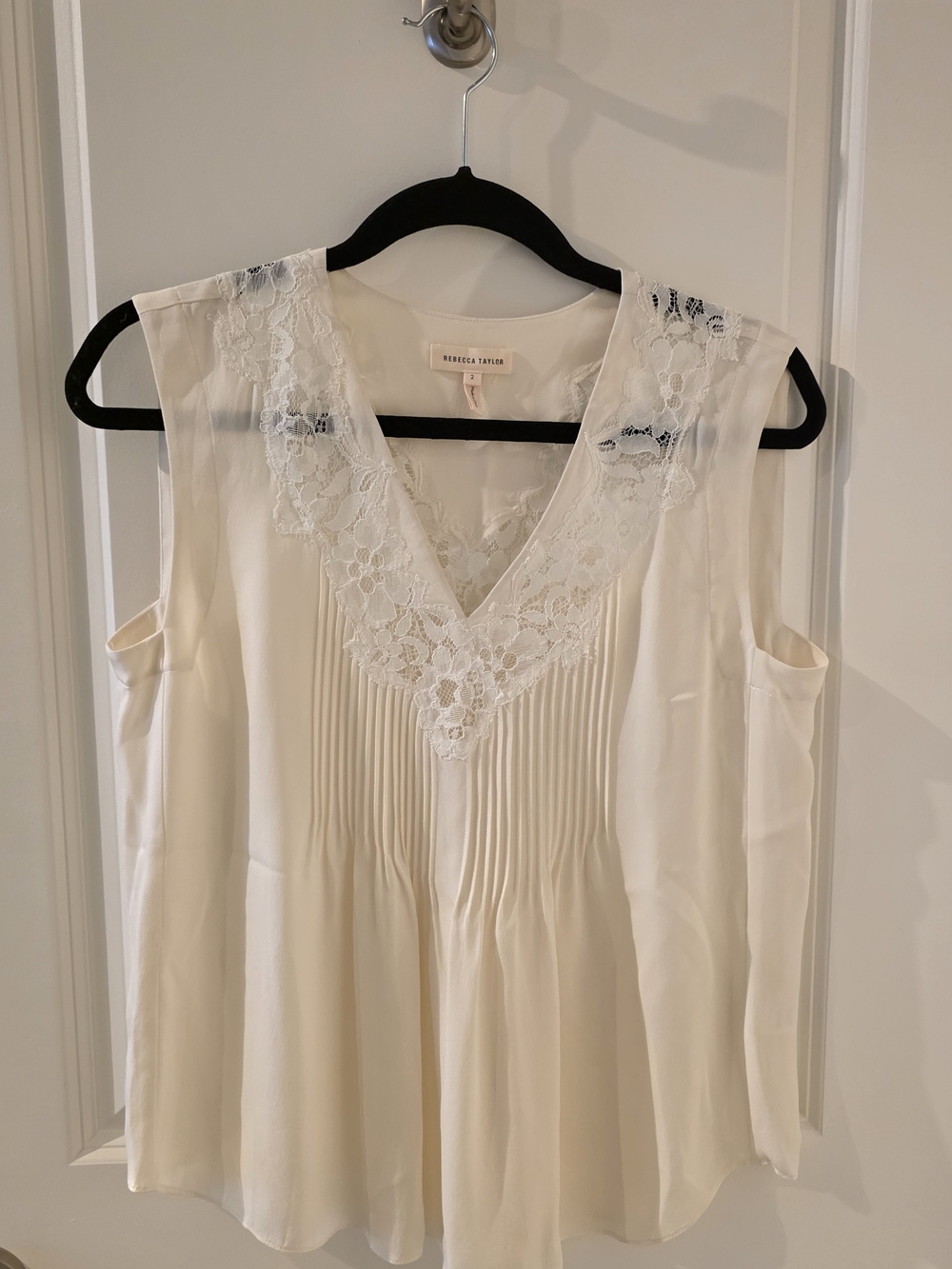 Rebecca Taylor 100% Silk Cream Lace V-Neck Shell
